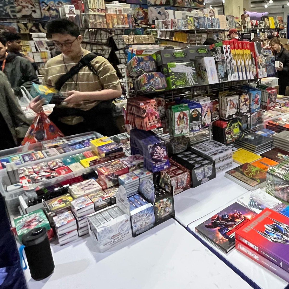 SteveColettiVA's tweet photo. Yo! Last weekend, I worked at @AnimeBoston, helping Dealers' Room C-28, @animepavilion! I met people, sold manga, art books, and even DVDs! I also learned what vendors and artists do to set up, which we must never take for granted.

#AnimeBoston2026 was a blast, though. Truly so. https://t.co/nEWg8nofo7