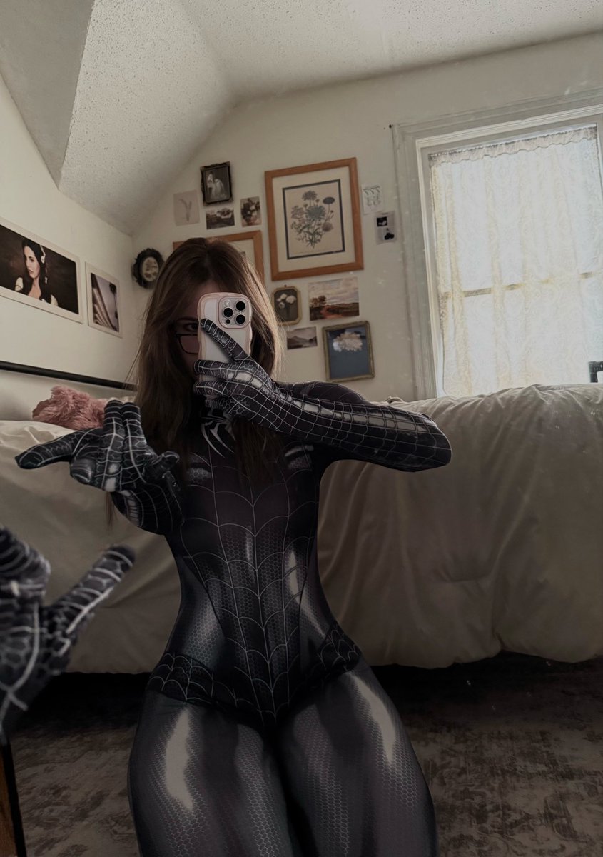 lauie ୨୧ tweet media