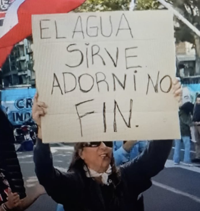 Lorena tweet media