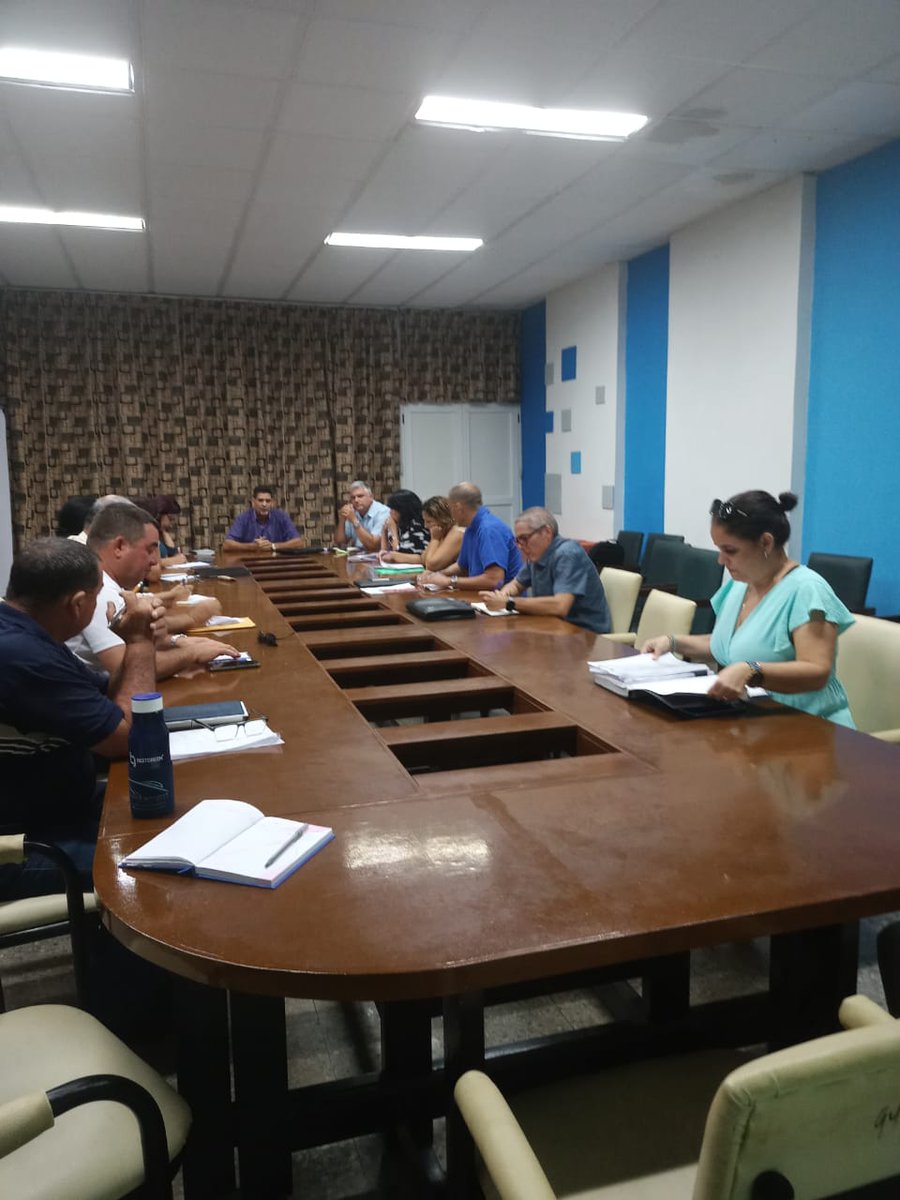 UNAH_Cuba's tweet photo. 🌱🌾 Se realiza intercambio de trabajo en la UNAH para dar seguimiento a los resultados alcanzados por el Proyecto Sectorial AGROMES. 
Participan directivos del @CubaMES y los directores de @censacuba, @IncaCuba, @ICACuba y 
@ECM_Cuba https://t.co/pjLLjpmjq4