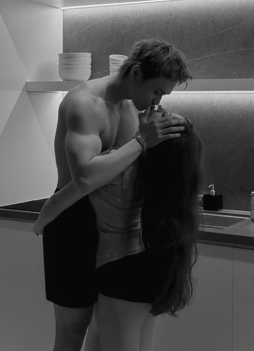 Justin Thiel tweet media