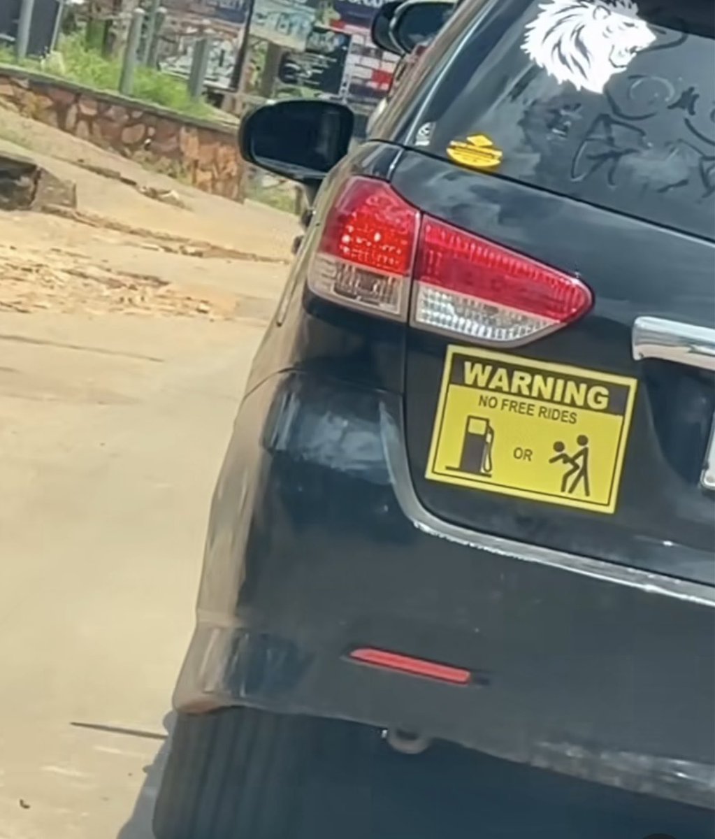 Martell000's tweet photo. You either Buy Fuel or give leg there’s No Free Rides by this Driver 😂😂😂🤒🤒 https://t.co/Rb0FoX5C1O