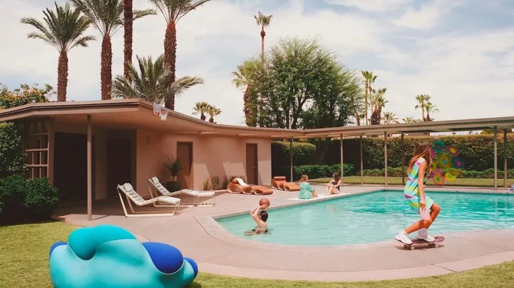 architectmag's tweet image. California Modernism was never just the icons. 🌴

At Modernism Week, a panel with Alan Hess and Chris Kurrle examined how it evolved from a regional response into a global design influence.

More 👉 bit.ly/4bVFqw7

#Architecture #ModernismWeek #Design