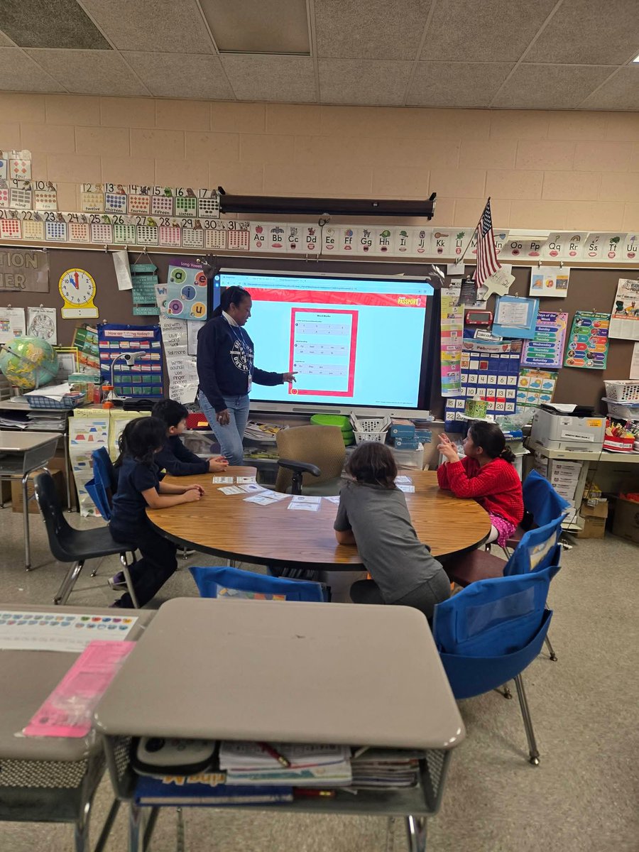 BradburyHeights's tweet image. 🏫ELO &amp;amp; ELD After School Program
 
A good afterschool program can turn the aimless hours after school into productive learning time. That’s a big benefit, especially for kids who learn and think differently. 

#bradburyheights #BHES #BHESPTOSQUAD