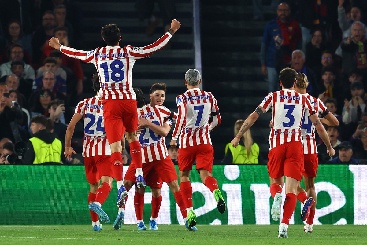 Atletico Madrid win 2-0 at 10-man Barcelona in the first-leg of