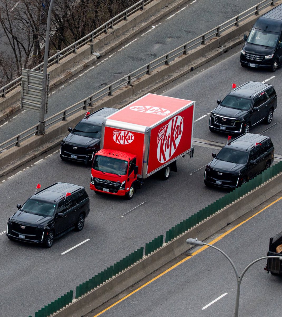 Trung Phan tweet media