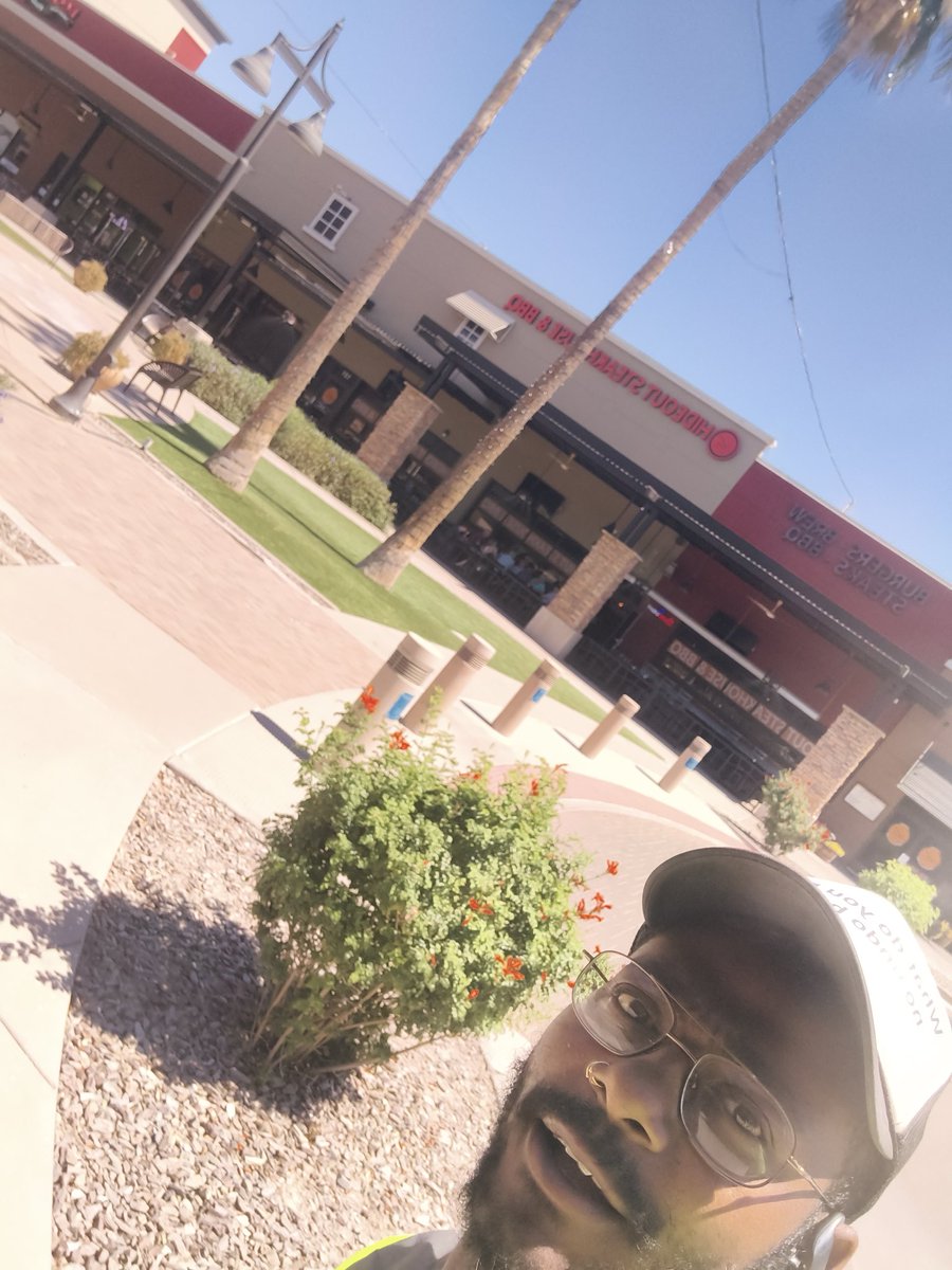 thtguyt's tweet photo. #Day489 ! Apecoin🦍
A Supporting $APE 🐸🐐 A
Selfie until ApeCoin hits a all-time high
🤞🏾🫡 #yuga @apecoin Blessings 🐒ApE https://t.co/rJC2InxSUk