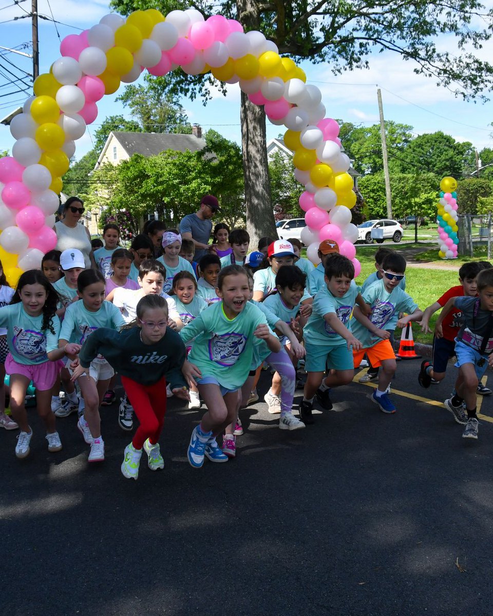 ImagineaWorldNJ's tweet photo. 💜 Thanks to our Kids Fun Run sponsor, Soccer Post!

👟 Kids 10 &amp; under—sign up for the Kids Fun Run!

✨ NEW: Stroller Category so families can join together

Every step supports free grief support 💜 https://t.co/CnLtKcKVCS https://t.co/0iyBeL6vXc