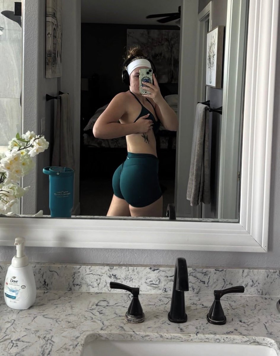 throwaway tweet media