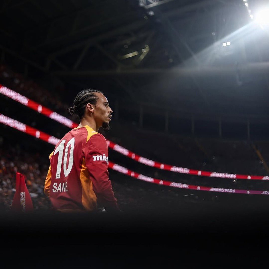 Galatasaray FR 🇫🇷 tweet media
