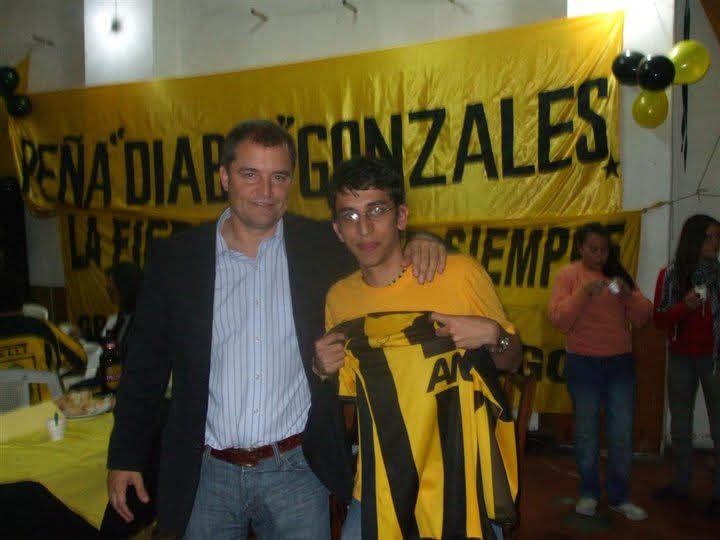 tinch8ramirez's tweet photo. @santicap__ @Libertadores Año 2012 en Colonia https://t.co/MAymoEjwn4