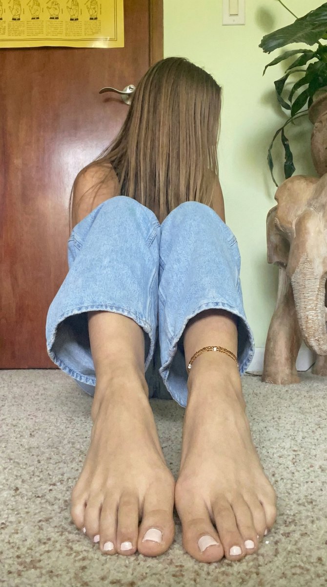 Angelisa ✨ tweet media