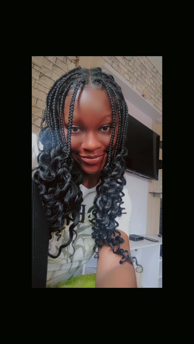 Gwen 🍒 tweet media