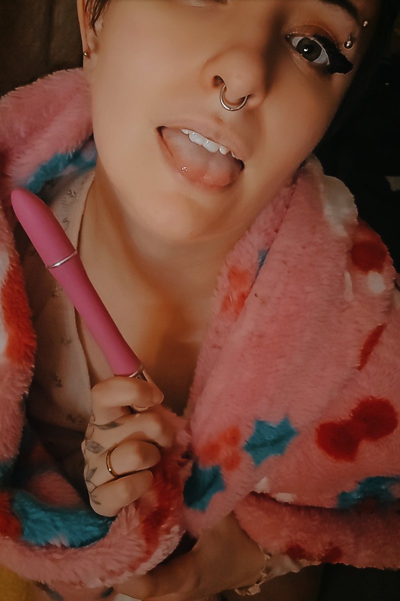 TheSinfulRitual's tweet photo. Its Wank Wednesday.

What shall i do with this.....

https://t.co/U9U2RUbauS 

https://t.co/HXAYOI8Tib

 #nsfw #OFModel #adult #model https://t.co/4hwdpYcrcf