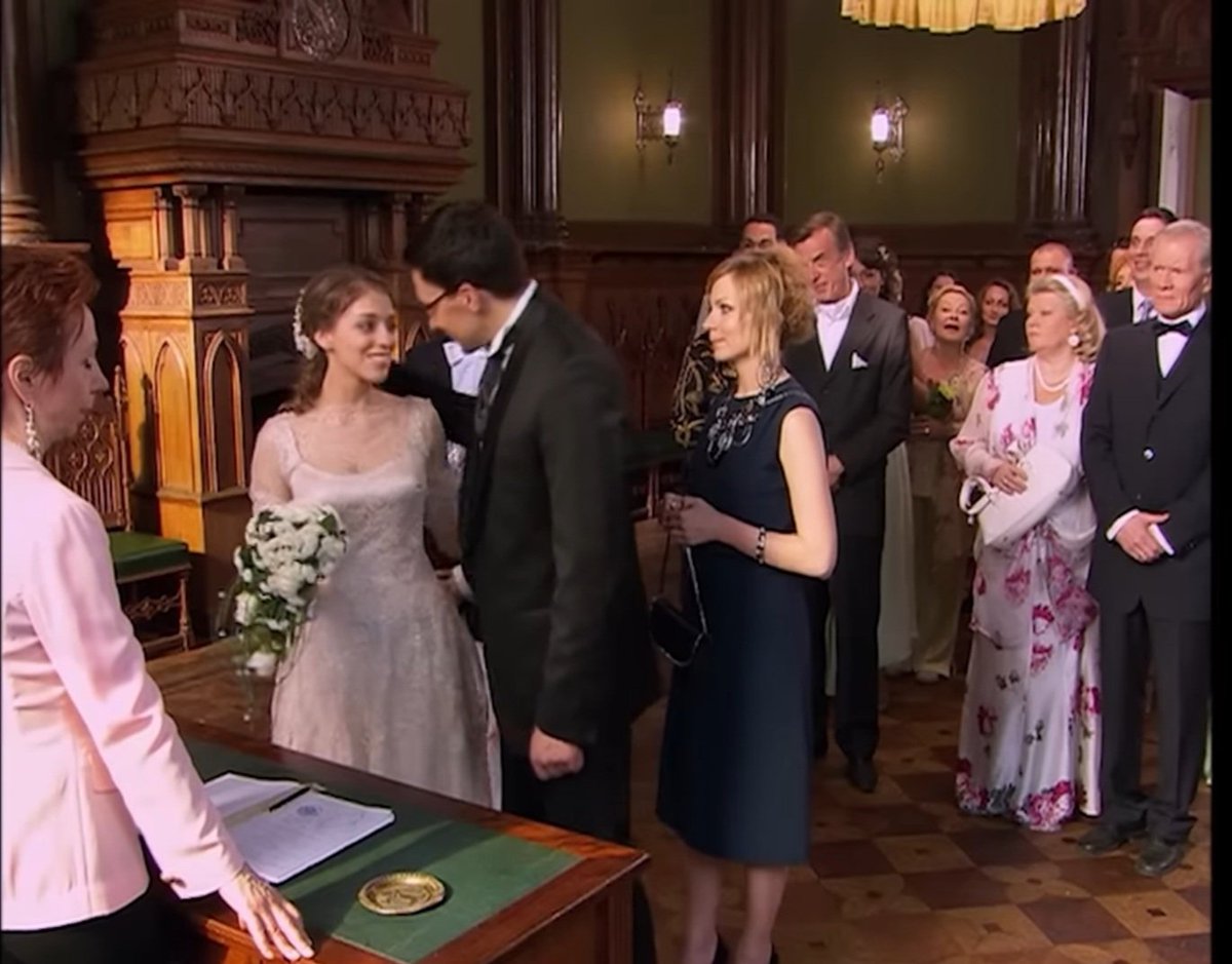 April🌙Hurricane tweet media