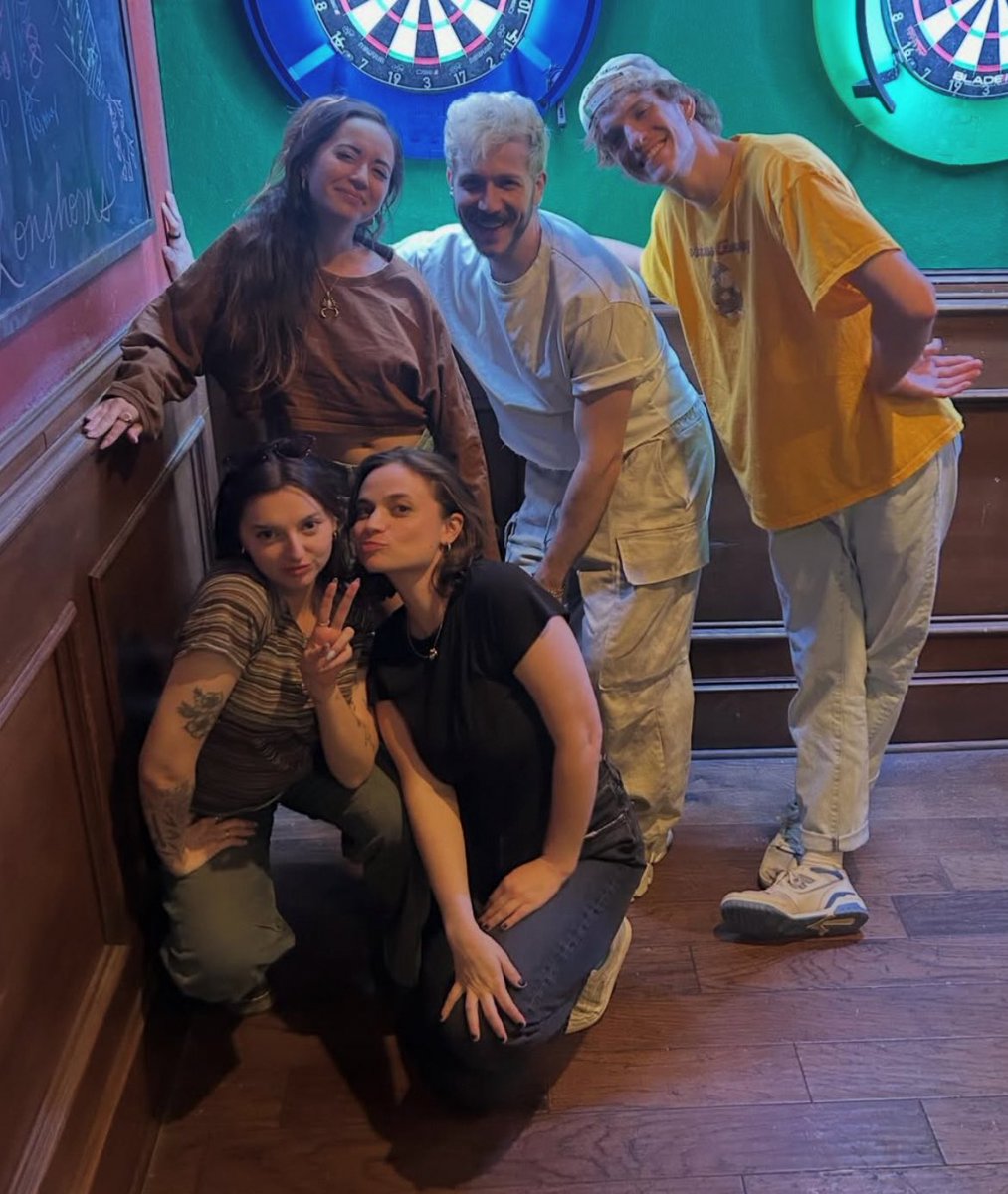 J 🩷💫 hitch the musical!!! tweet media