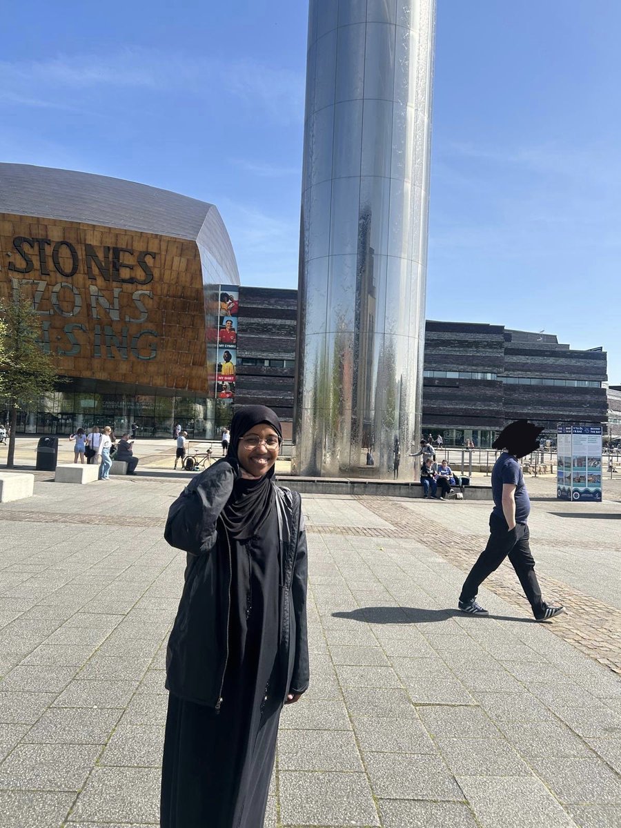 ayan • 🩷🌻 tweet media