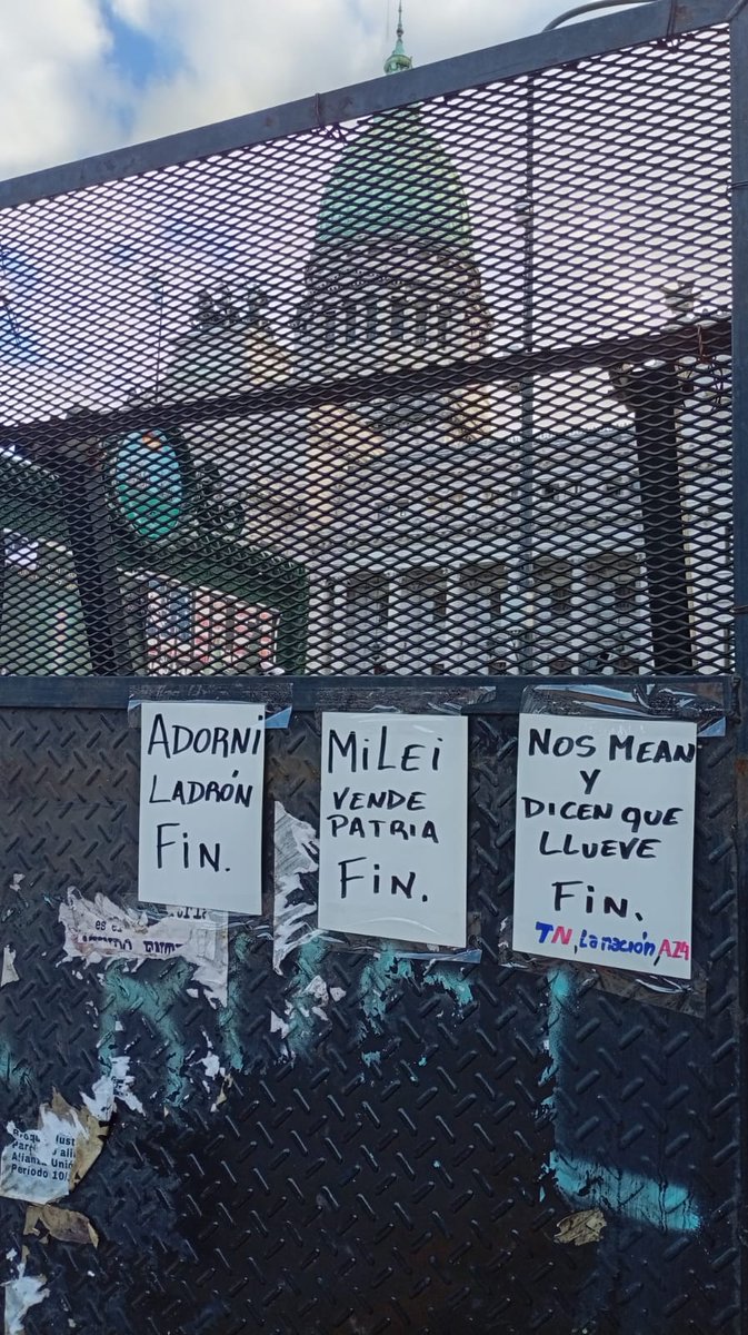 🔴Postales de la lucha por el agua en las calles.