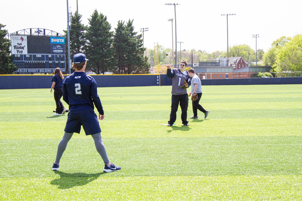 LongwoodBase's tweet image. Core memories made with our Lancer Life crew today! 💙⚾️

#BeYou || #AKTIF
