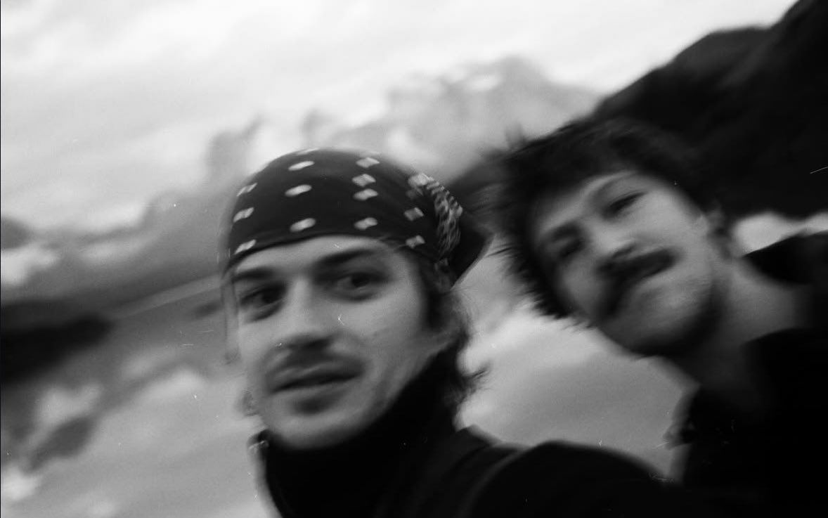 ⋆˙⟡ paige 🎱 tweet media