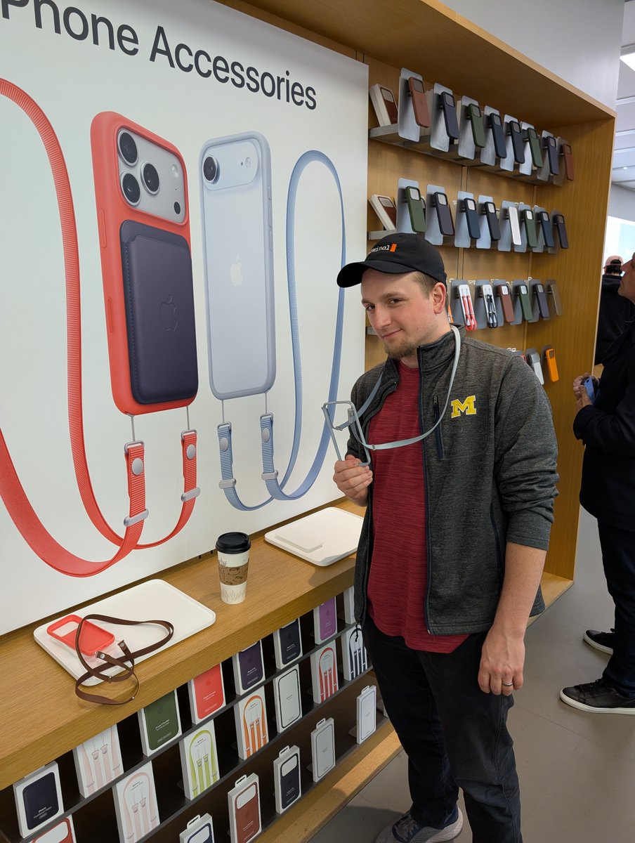 teej dv 🔭 tweet media