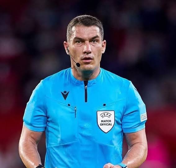 عاشق الملك ابريتشي ايزي tweet media