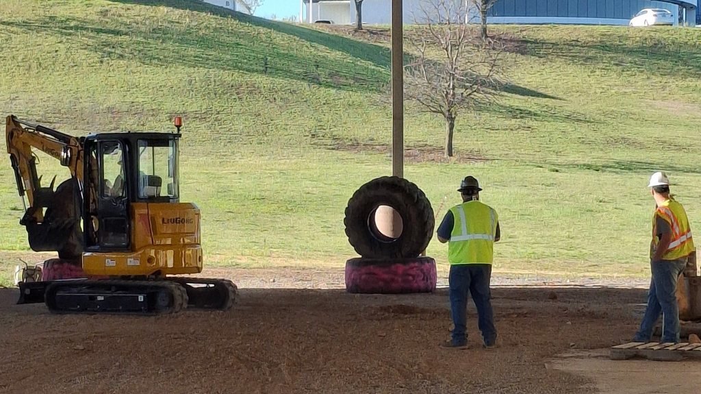 ictc_tech's tweet photo. Our Tahlequah Campus is hosting the State Heavy Equipment Contest today and tomorrow. Good luck to Mr. Pilcher and the ICTC Heavy Equipment students! 😎

#ictctech #ictech #ICTC #indiancapitaltechnologycenter #CareersStartHere #hireictcgrads #heavyequipment https://t.co/APcsU1YLgu