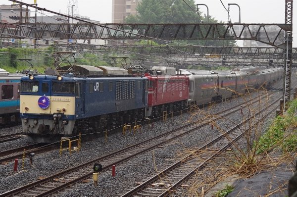 急行浦和停車 🚂🇾🇪⚽ tweet media