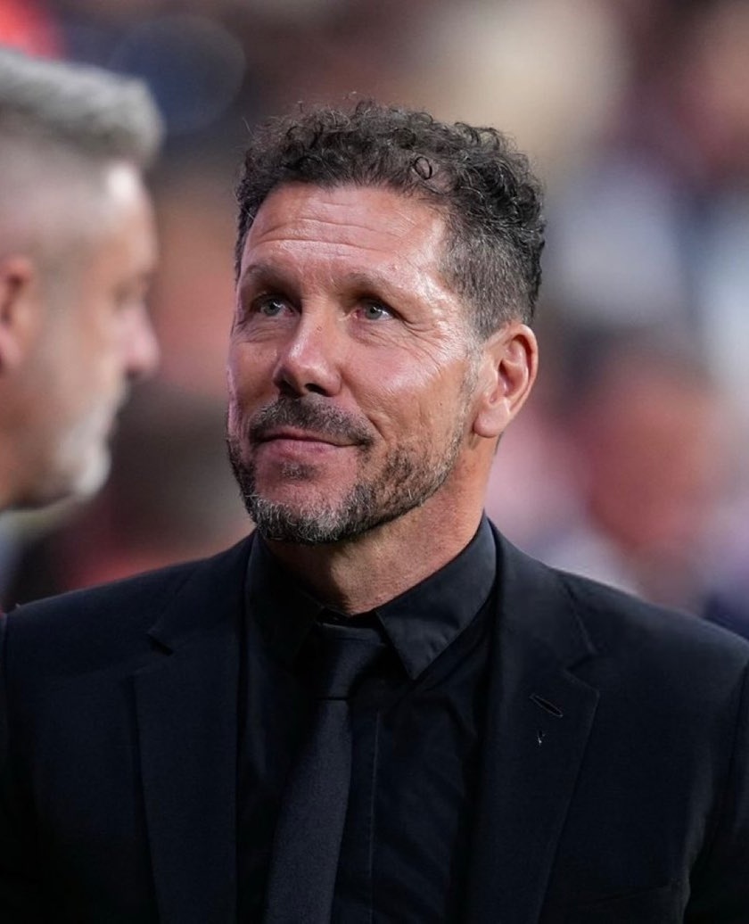 W7 🏝 (fan) tweet media