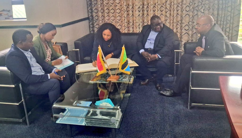 JGBwana's tweet photo. Today, I was honored to welcome Eng. Charles J. Sangweni, the Director General of  Petroleum Upstream Regulatory Authority (PURA), and his delegation at Tanzania High Commission to South Africa.

We discussed various activities executed by PURA in upholding the importance of Oil and Gas Sector in the United Republic of Tanzania. We also discussed matters related to Petroleum upstream operations; monitoring of Petroleum upstream activities, as well as PURA's function in monitoring and regulating all activities relating to Liquefied Natural Gas (LNG) projects for export.