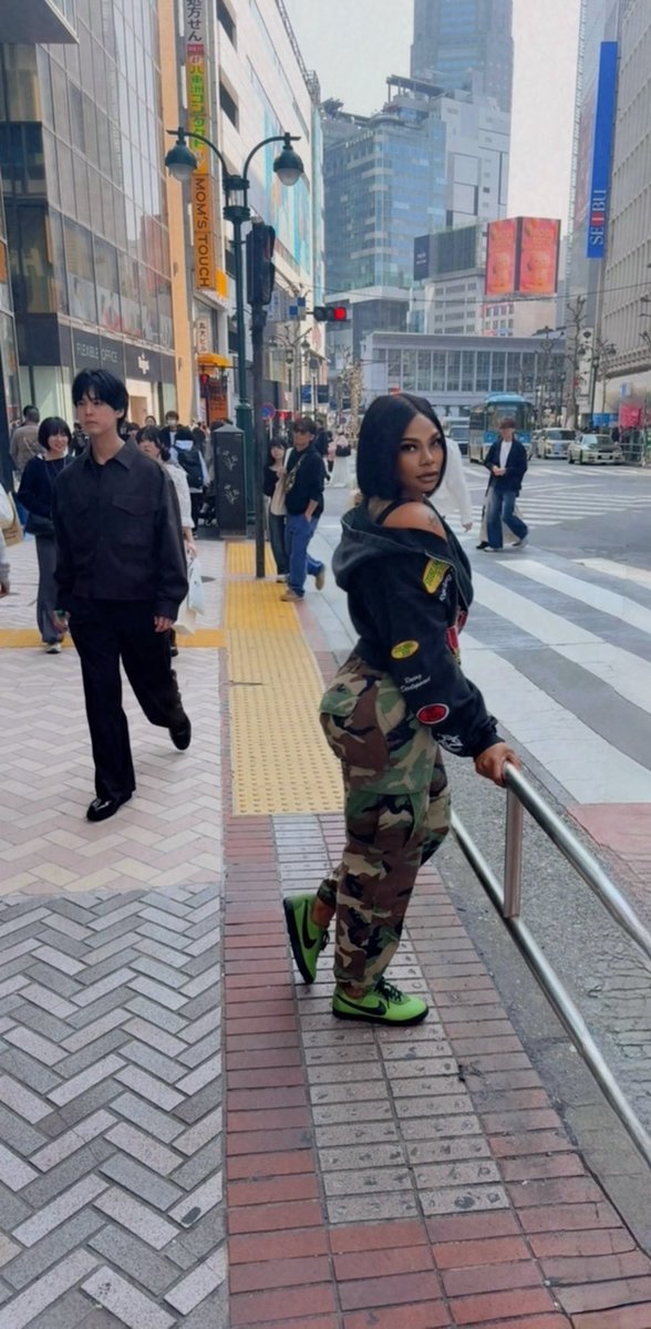 Dr. L. Nicole tweet media