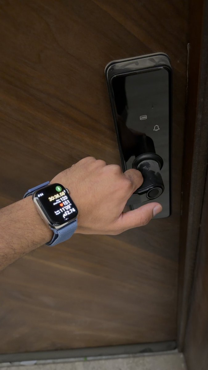 عبدالإله . tweet media