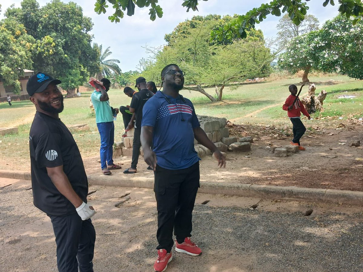 Khuddam Ghana tweet media