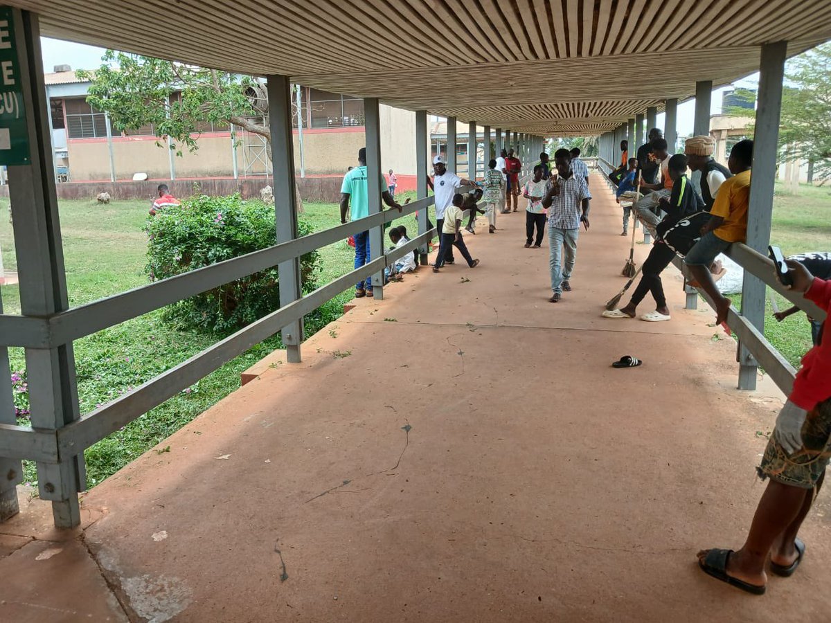 Khuddam Ghana tweet media