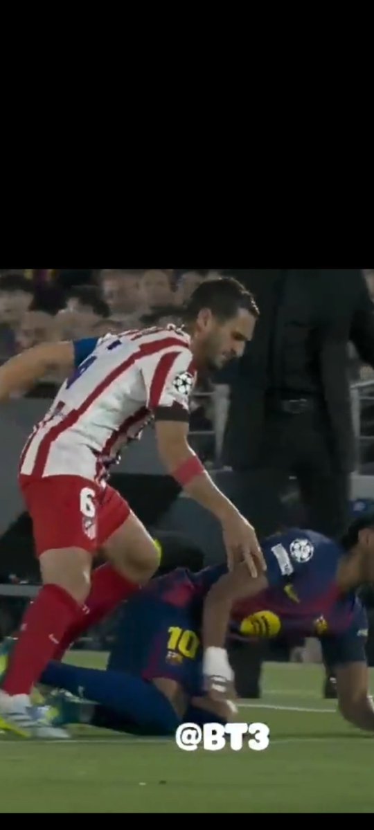 madridblaugrana's tweet image. 🚨LA MANO DE DUMFRIES HACE 2 AÑOS

🚨EL PENALTI A LAMINE EL AÑO PASADO

🚨LA NO EXPULSION DE KOKE HOY

💣TODOS LOS AÑOS NOS ECHAN DE LA CHAMPIONS LOS ÁRBITROS

🤮 CEFERINATO PODRIDO