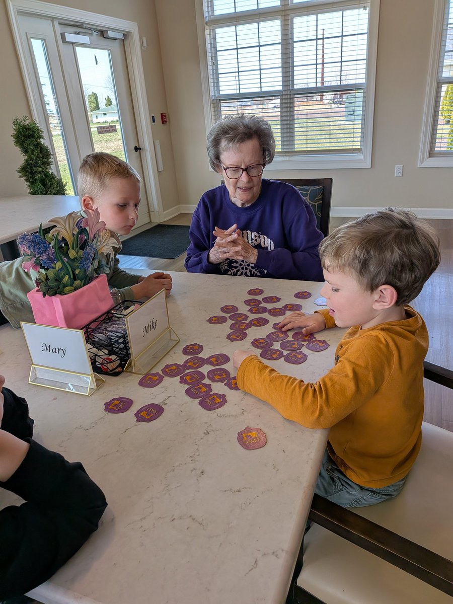 KinderKelly7's tweet photo. Highly competitive. Slightly noisy. 10 / 10 would play again. Grandhawks don't mess around. @alisoncable #weewarhawks #wcsflight #CommunityImpact #playISlearning https://t.co/wNPfYtrASs