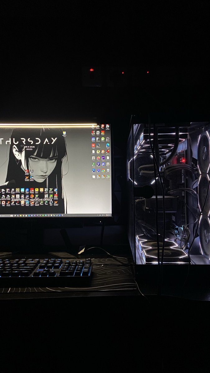 Impossible tweet media