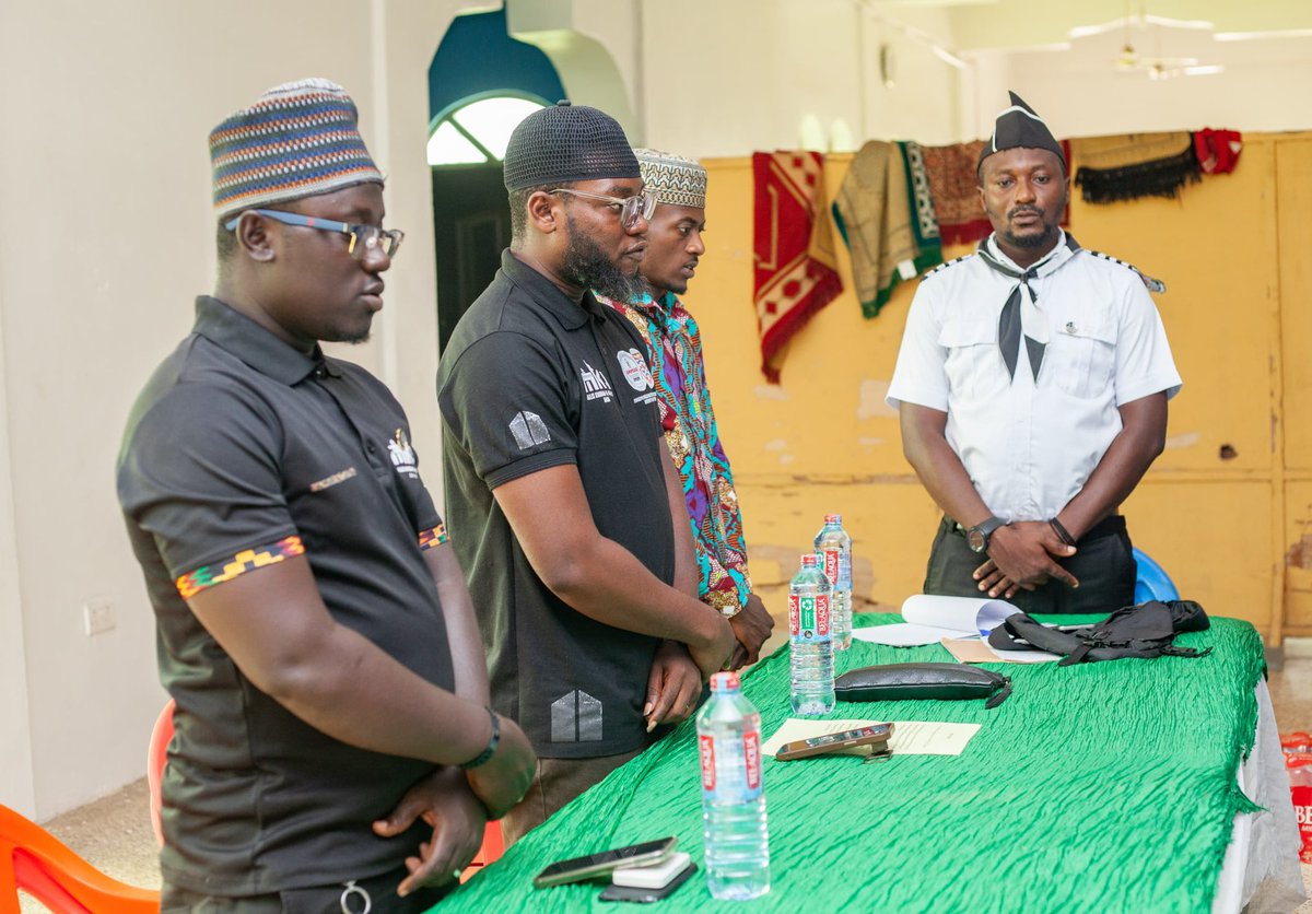 Khuddam Ghana tweet media