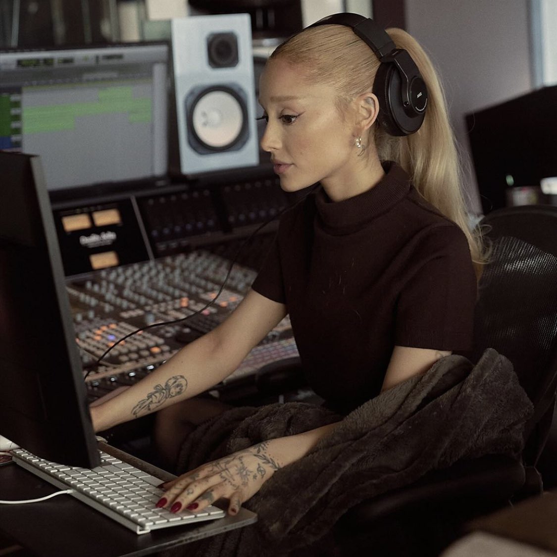 darianabrande tweet media