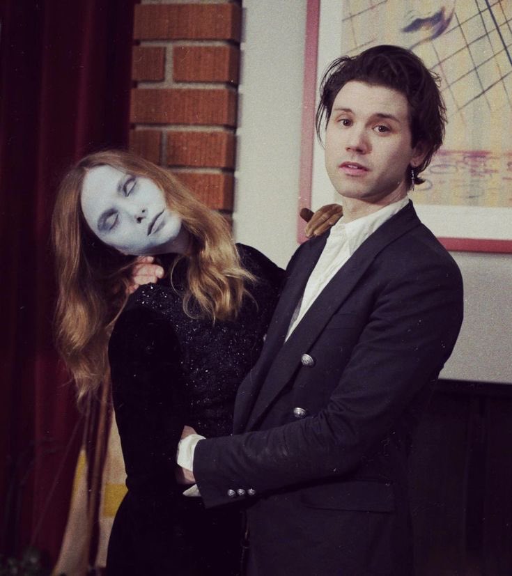 oddly specific ryan tweet media