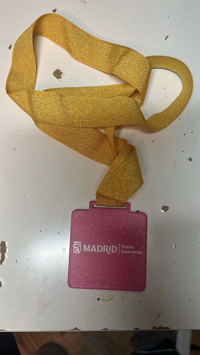 beRtuTin's tweet photo. La talla reglamentaria en baloncesto femenino es la 6, no la 7. Este detalle, que puede parecer menor, demuestra una preocupante falta de empatía, conocimiento y consideración hacia el deporte femenino en nuestra ciudad. (2/2) https://t.co/7bHzg6oKQ9