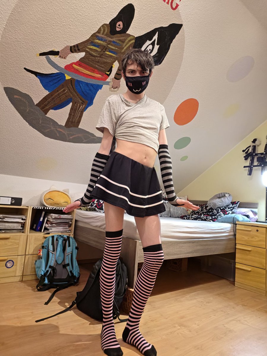 Night_Boy:3 tweet media