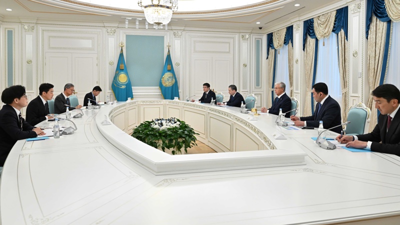 Nazar Melchizedek tweet media