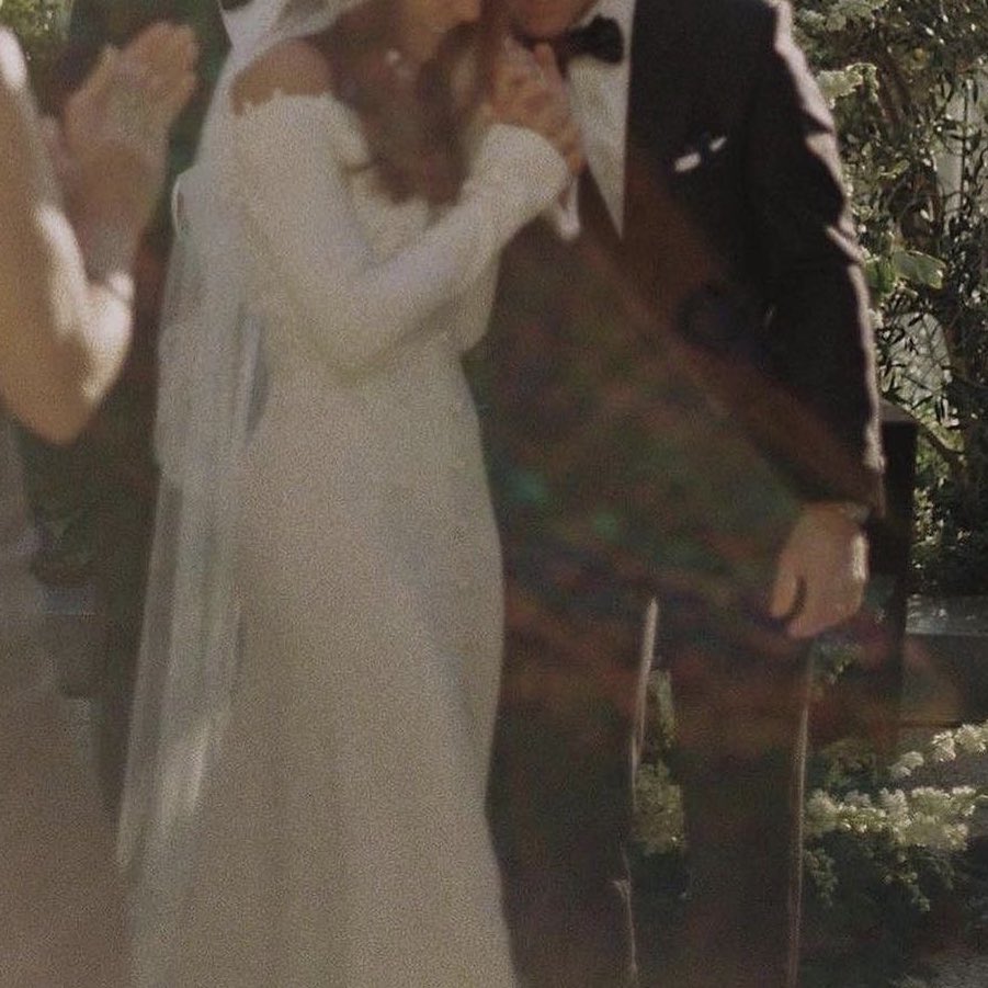 إيـلان tweet media