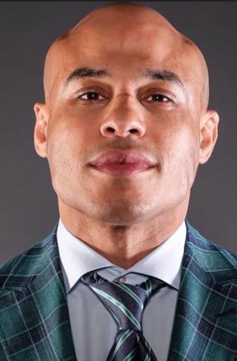 ufc is life tweet media