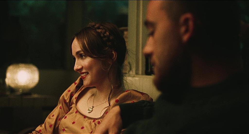 screencaps tweet media