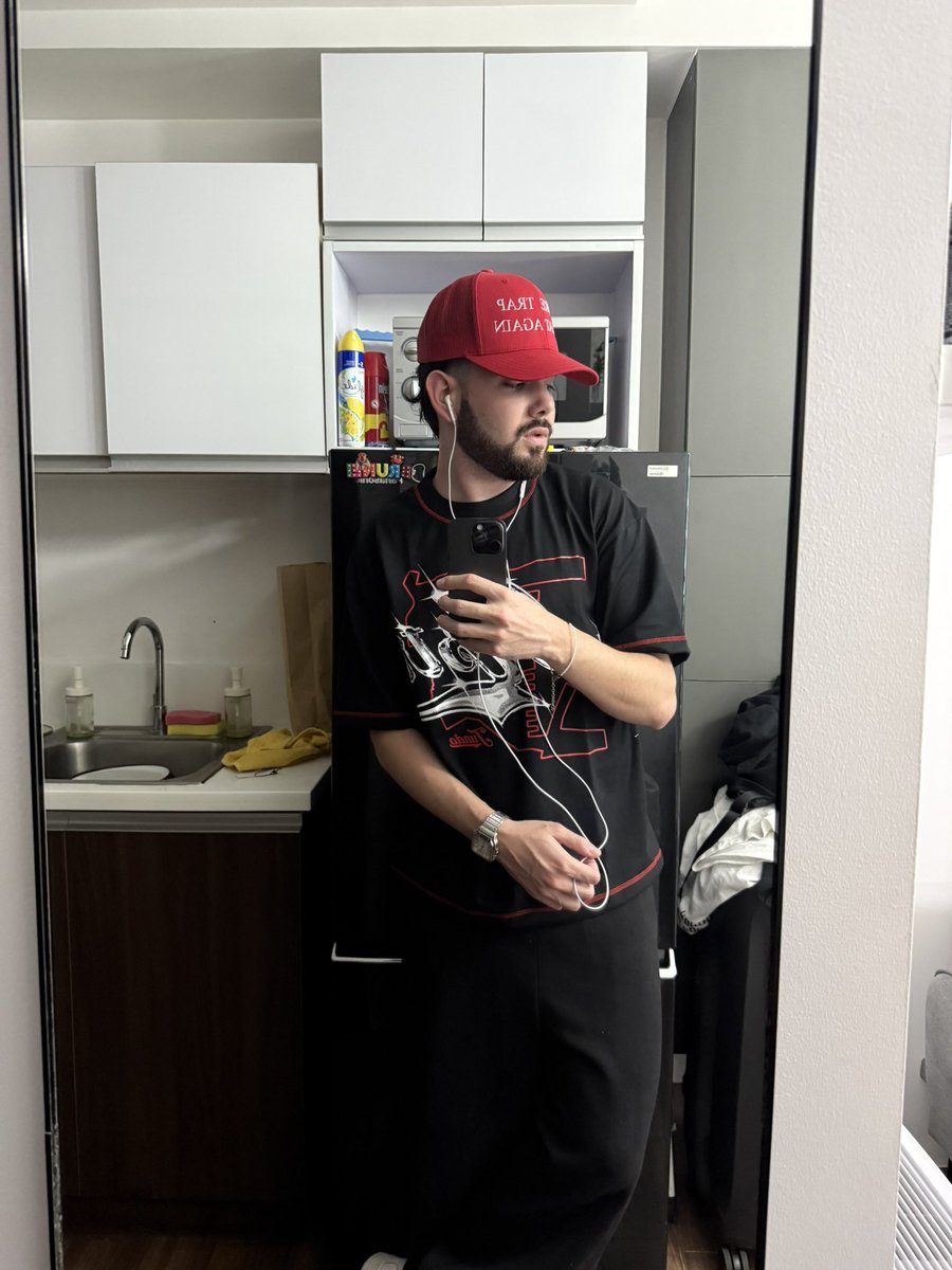 TAGLIATELLA BOY tweet media