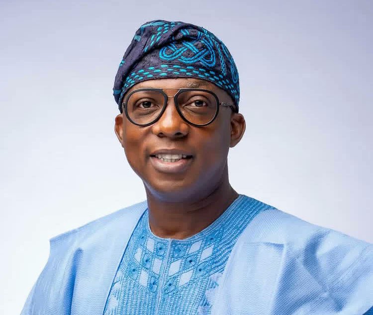 NigeriaStories's tweet photo. The Lagos State Government has sealed two property in Victoria Island over environmental infractions linked to wastewater mismanagement and pollution. https://t.co/n2cM5g8RSD