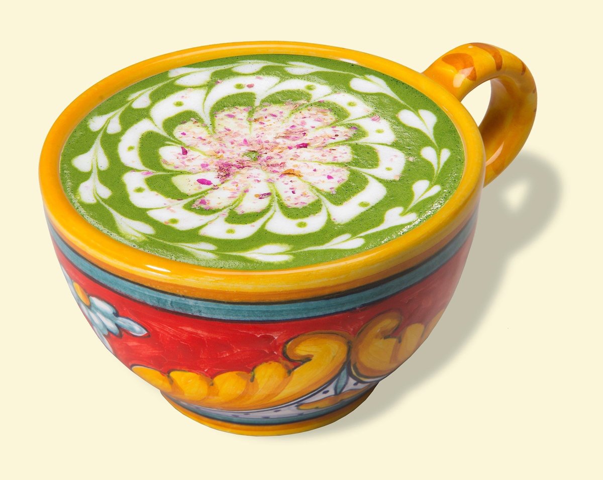 Urth Caffe tweet media