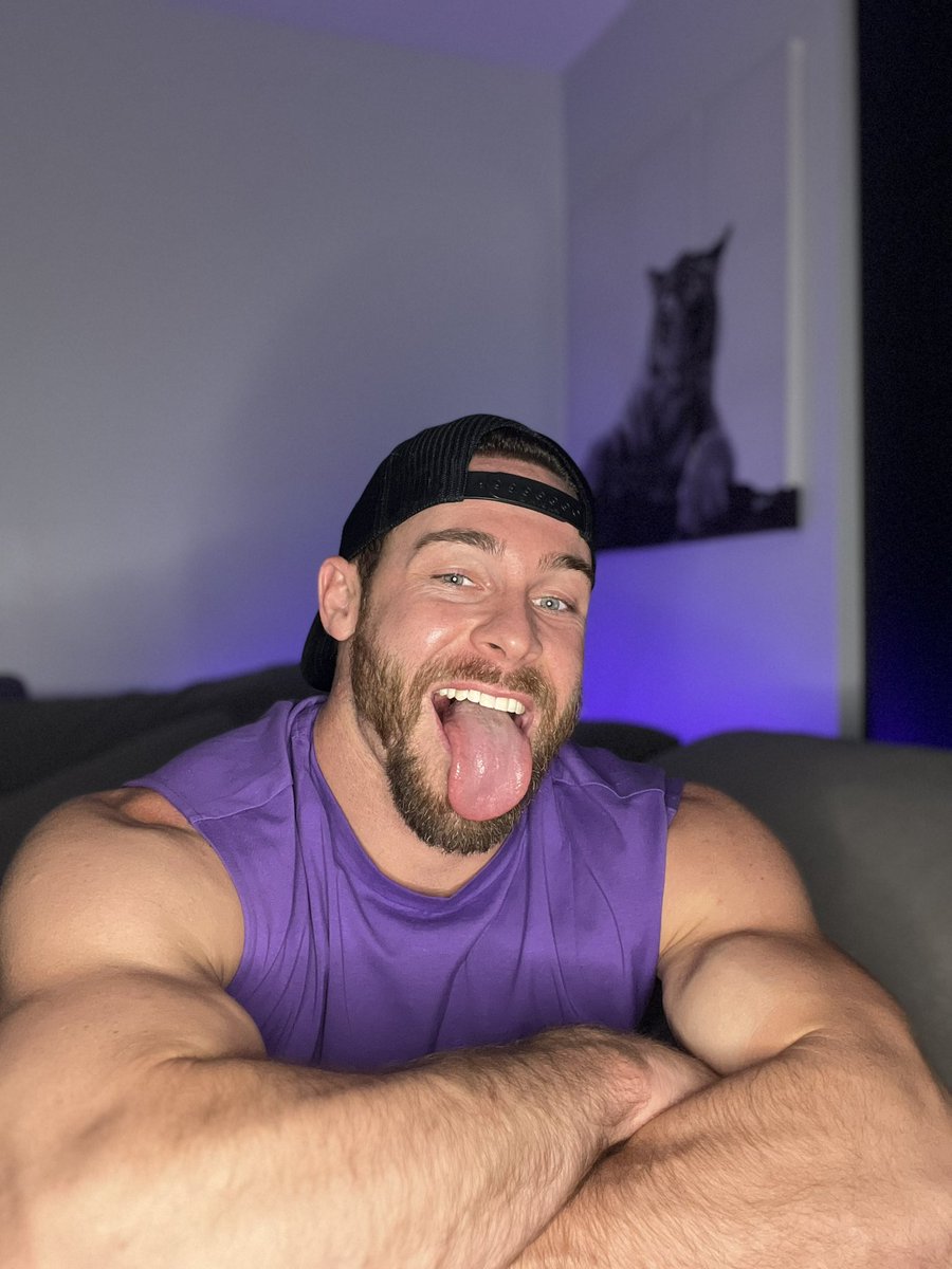 NateHolley's tweet image. With this tongue, and this shirt…I can’t help but feeling like a “Purple People Eater” 😏😂 #classic #throwback #purple